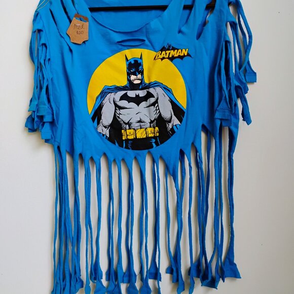 Batman fringe tee off shoulder size medium - Picture 3 of 3